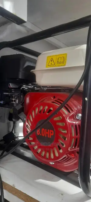 Honda Petrol Vibrator 8.5hp + Free Poker 45mm
