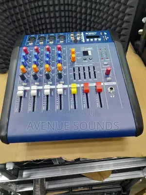 Powered Mixer 4 Channels