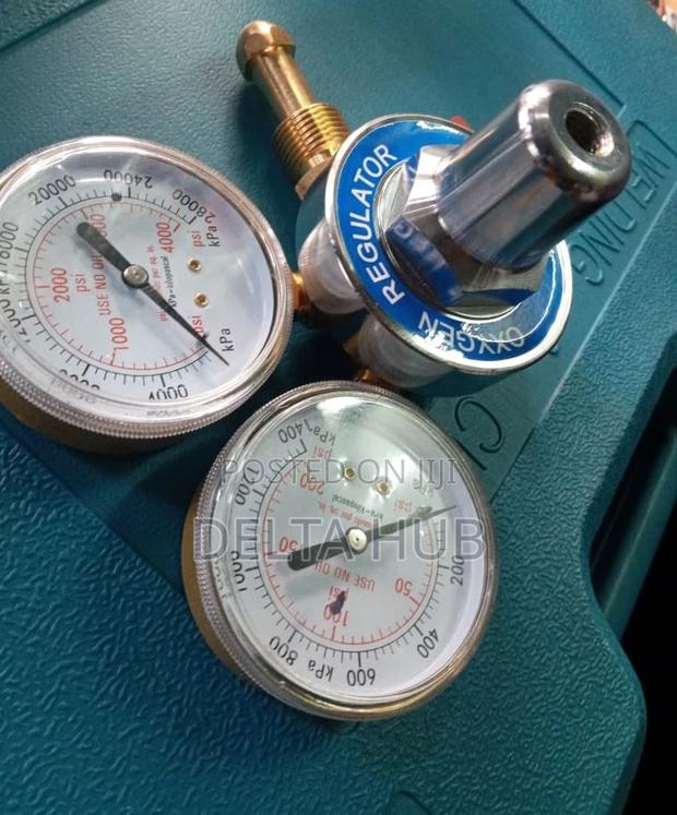 New Oxygen Gas Regulator - main view