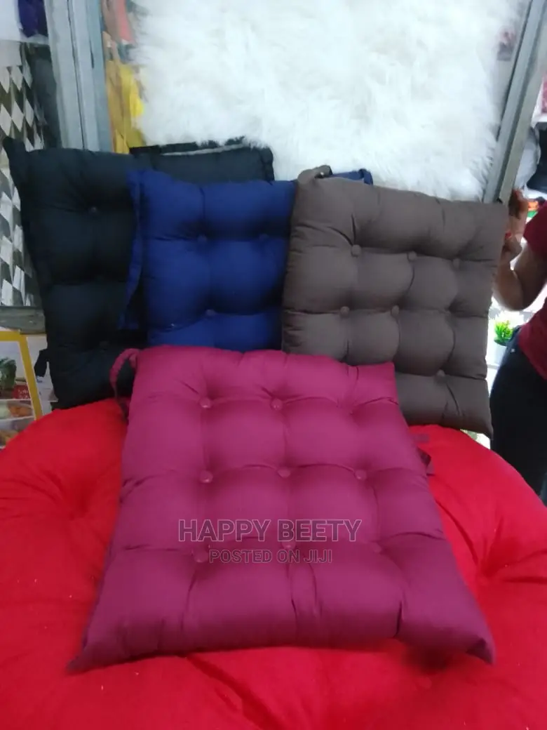#Chair Pads/Seat Comforters