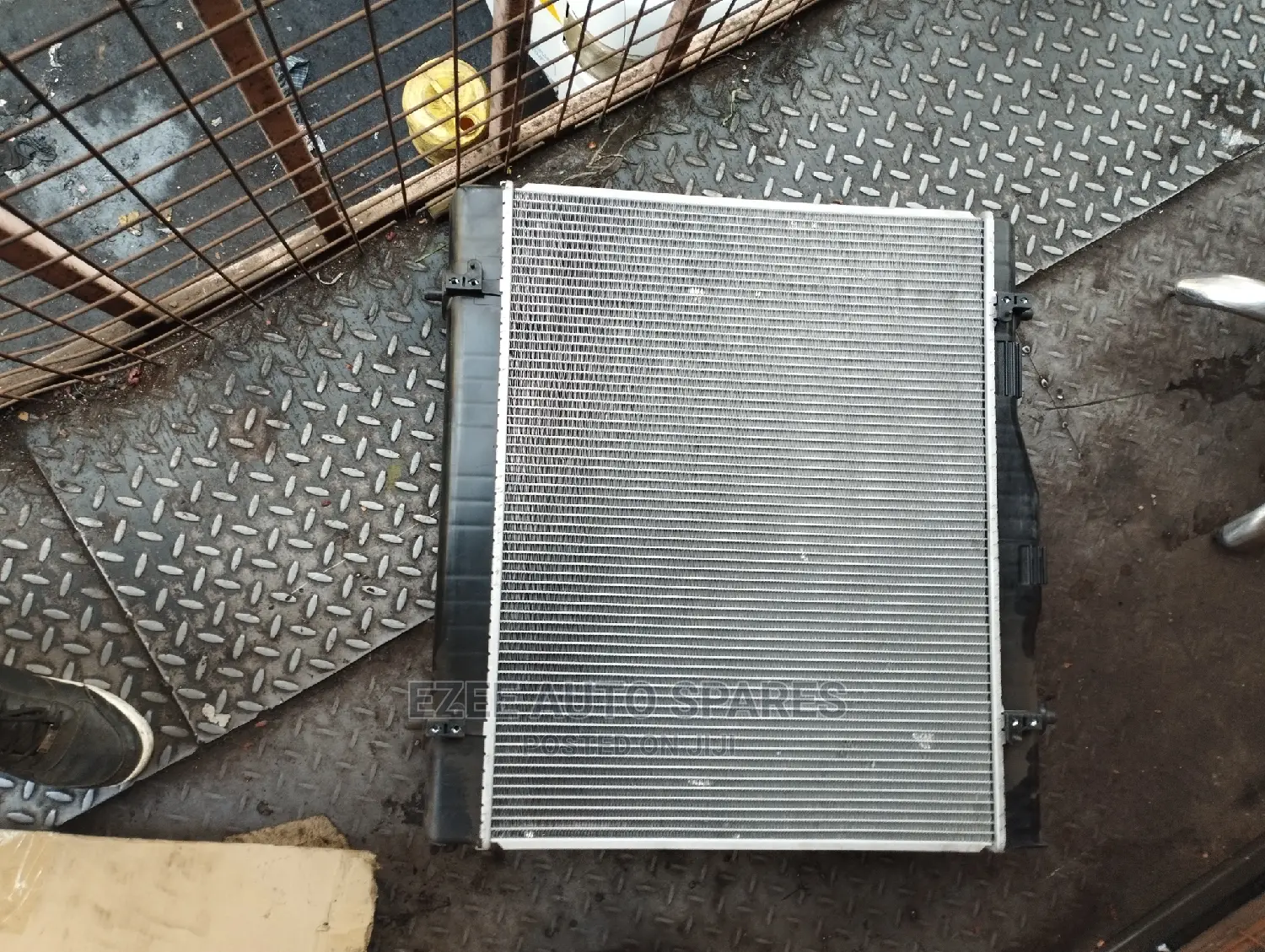 Radiator Box 7L Toyota Hiace