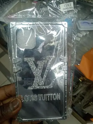 iPhone 11 Pro Max, Louis Vuitton Case: Cell Phones Accesso