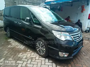 Nissan Serena 2015 Purple