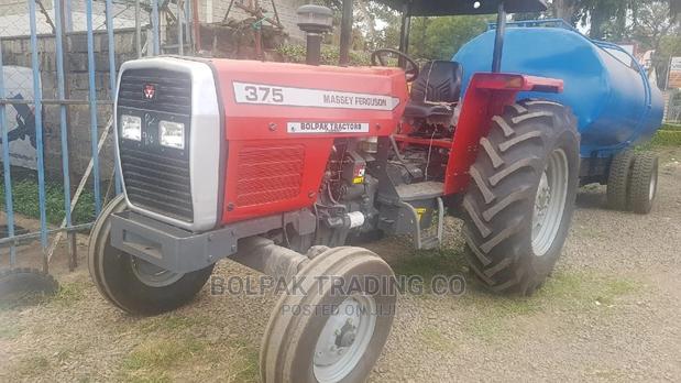 Massey/Ferguson/. - main view