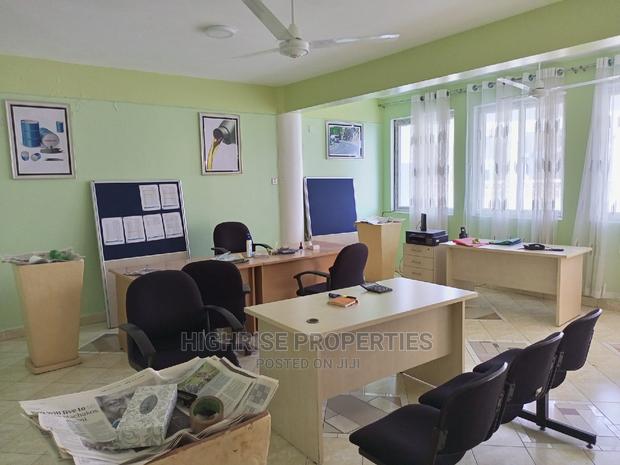 Executive Office Space for Rent Near Cinemax - thumbnail 3