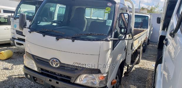 Toyota Dyna - thumbnail 4