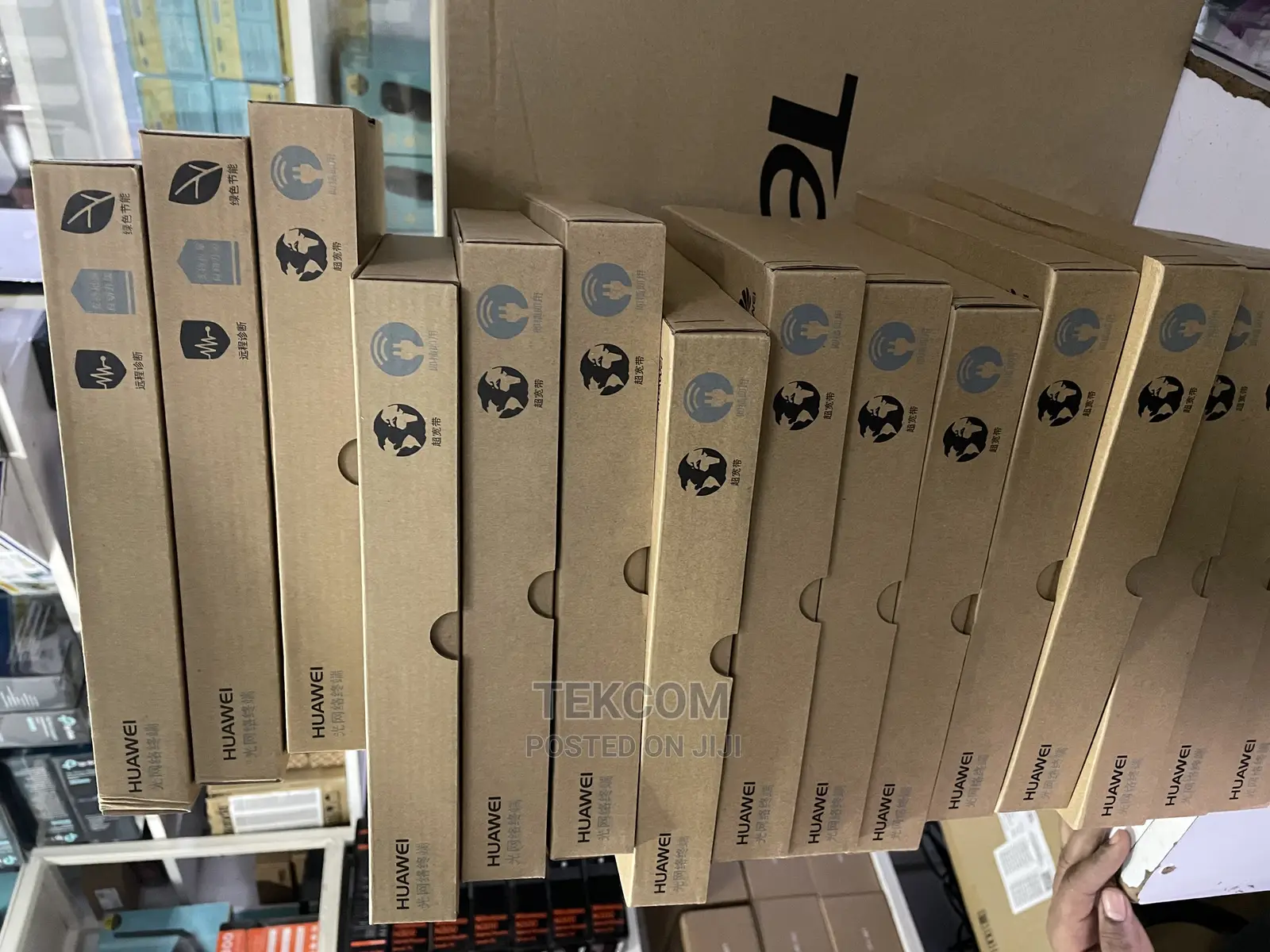 Huawei HG8546M Wi Fi Router on Special Offer