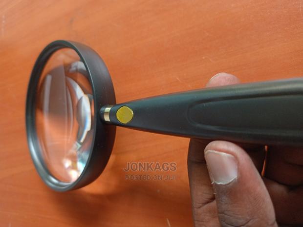 2 In 1 Magnifying Glass 110mm Wide