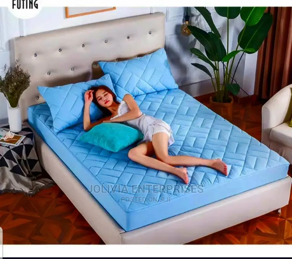 Coloured Mattress Cover 4*6