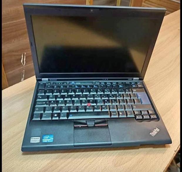 Laptop Lenovo ThinkPad X220 4GB Intel Core I5 HDD 500GB