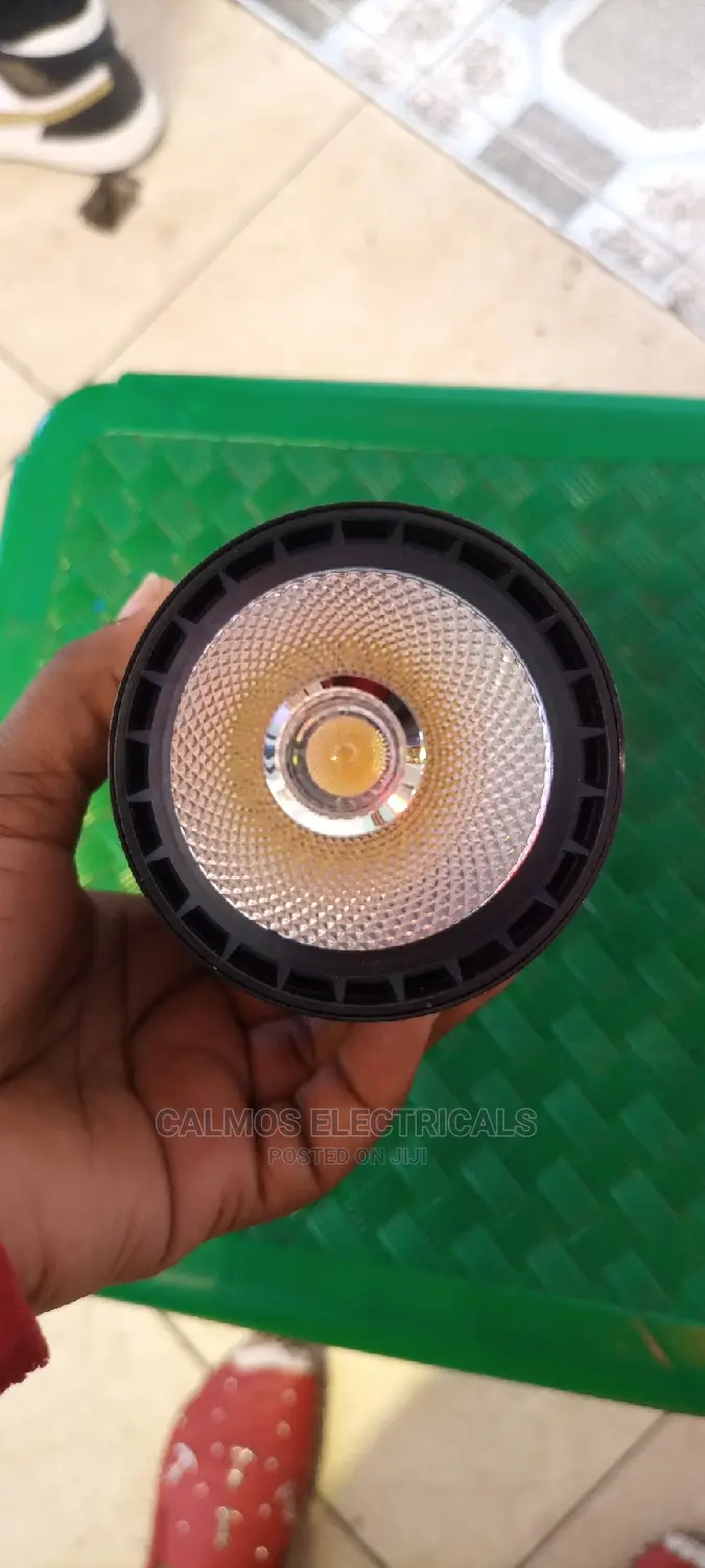 20wts Surface Track Light