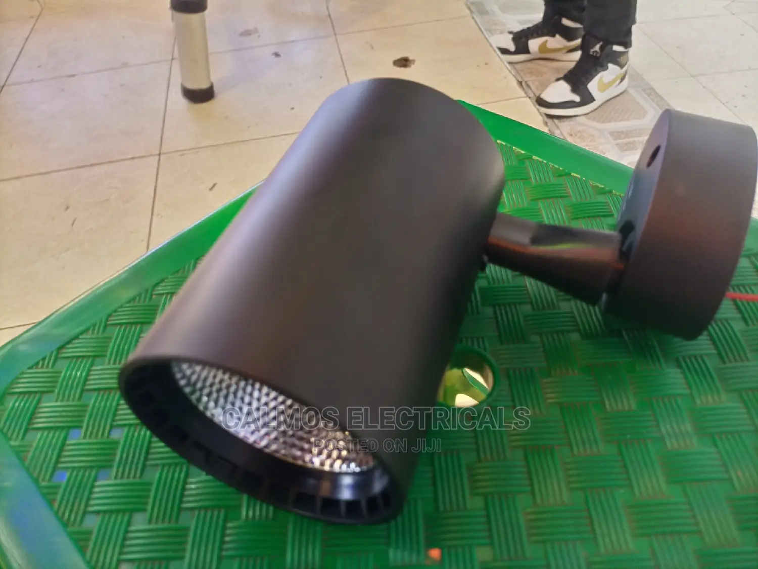 20wts Surface Track Light