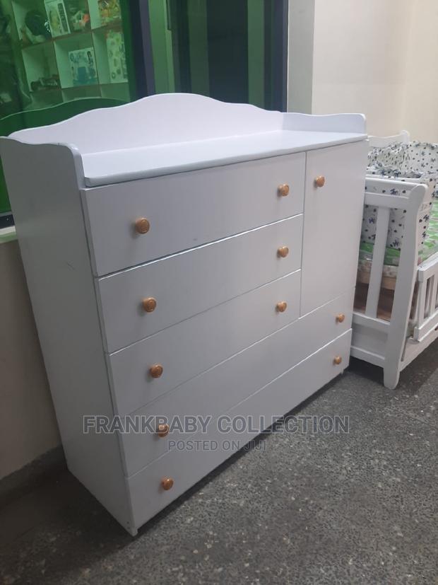 Chest of Drawers - main view