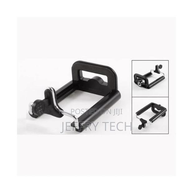 Black Retractable Universal Bracket Adapter - main view