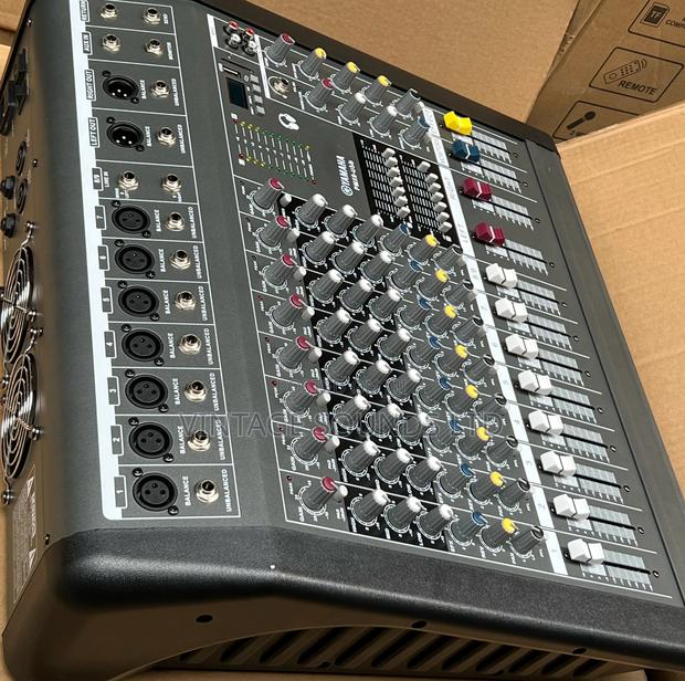 8lines Yamaha Powered Professional Mixer - main view