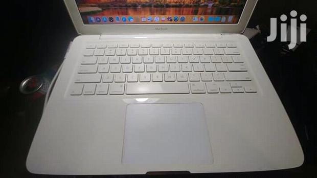 Laptop Apple MacBook 4GB Intel Core 2 Duo HDD 320GB - thumbnail 3