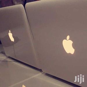 Laptop Apple MacBook 4GB Intel Core 2 Duo HDD 320GB - thumbnail 2