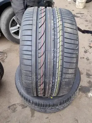 275/55 R 20 Bridgestone Tyre( Japan)