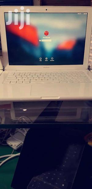 Laptop Apple MacBook 4GB Intel Core 2 Duo HDD 320GB