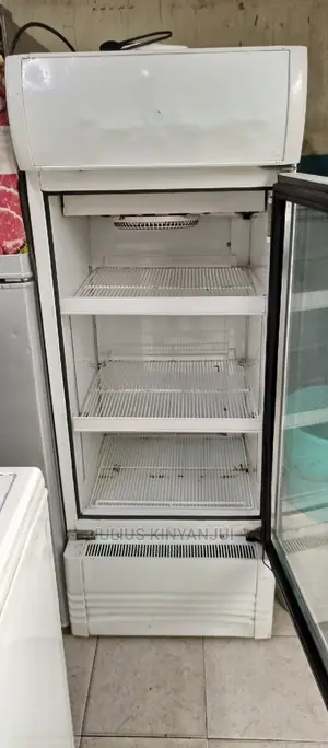 Showcase Refrigerator