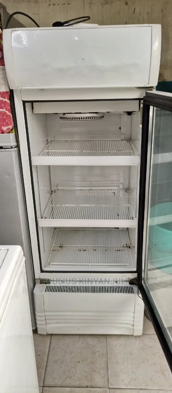 Showcase Refrigerator
