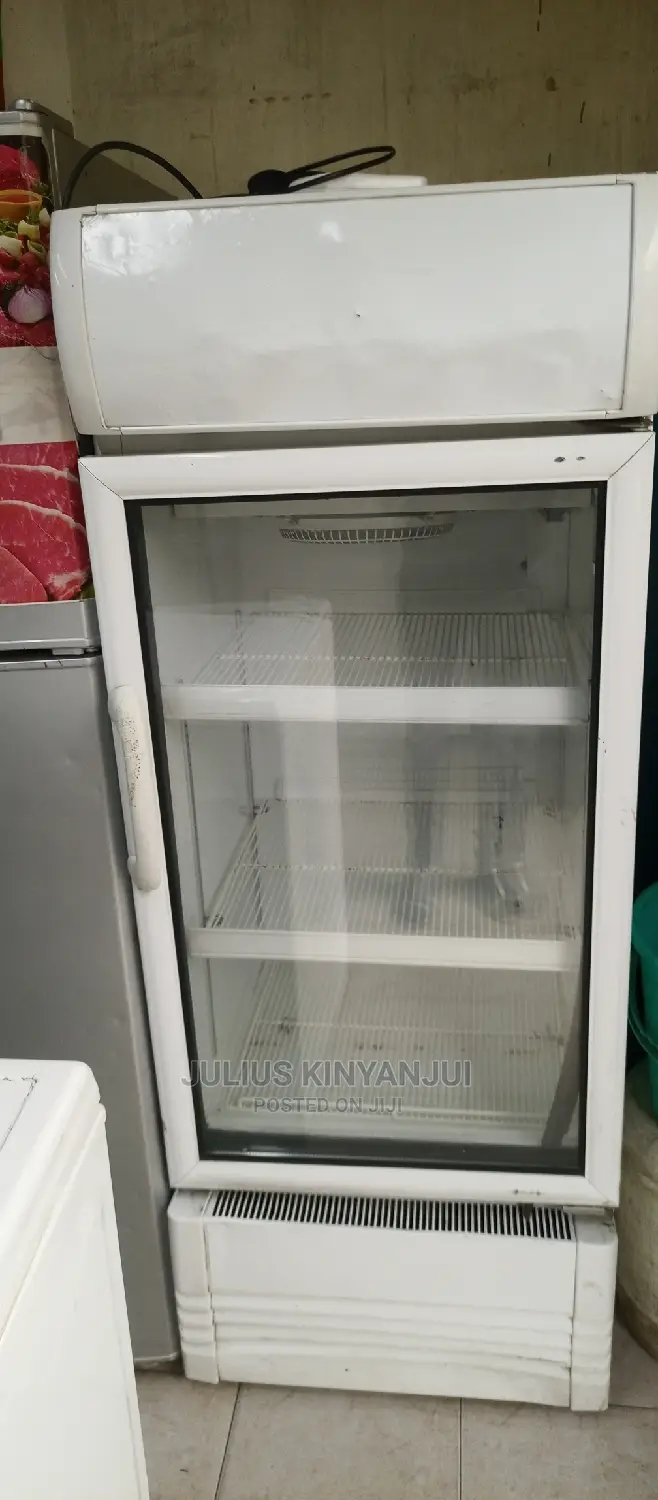 Showcase Refrigerator