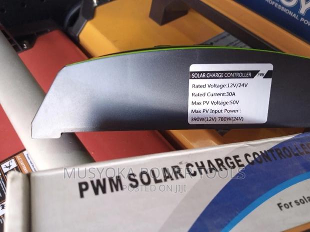 Solarmax 30A 12V 24V Solar Panel Battery Charge Controller - thumbnail 3