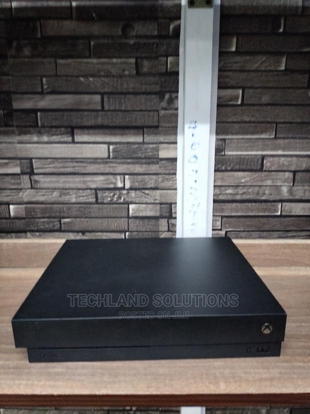 Xbox One X Console - main view