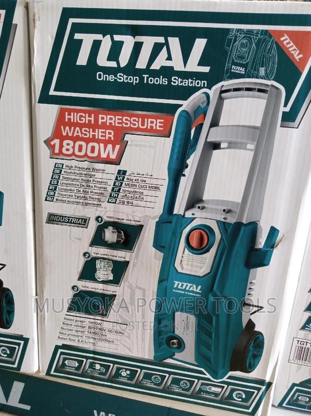 Total Pressure Washer 1800W