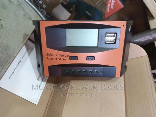 Solarmax Solar Charge Controller 12V/24V 20ah