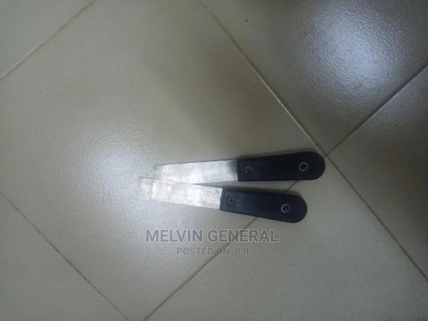 Plastic Scrapper 1" - main view