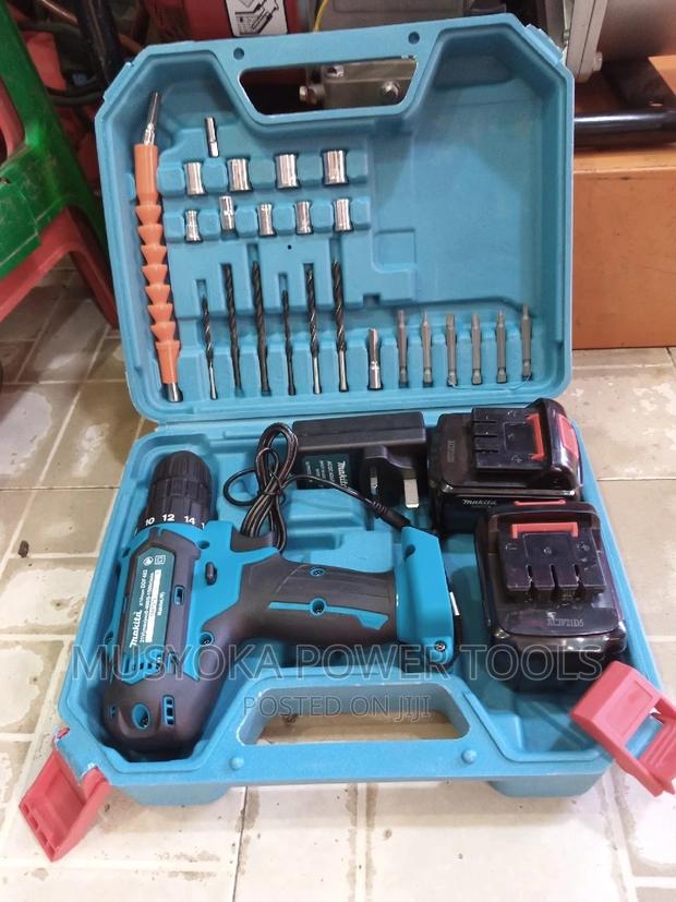 Makita 18V Cordless Drill - thumbnail 3