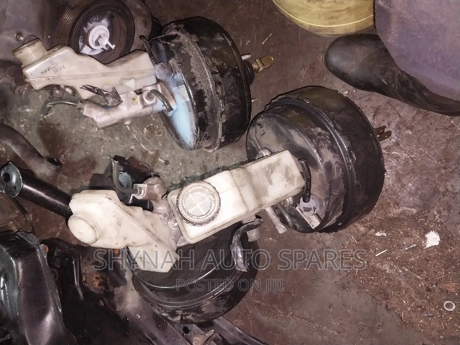 Brake Master Cylinder and Booster Toyota Avensis Complete ,