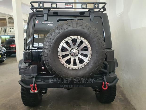 Jeep Wrangler 2016 Black - thumbnail 5