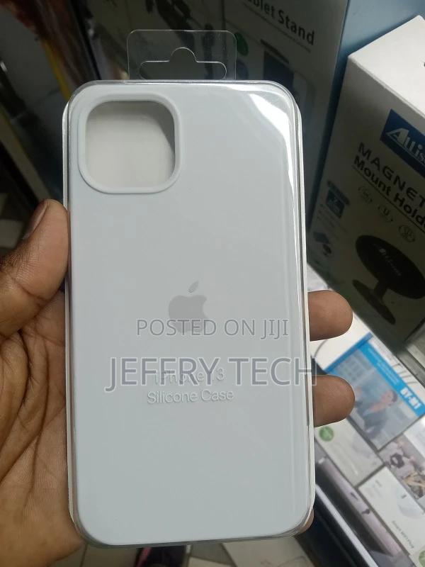 White Silicon Case for iPhone 13 - thumbnail 2
