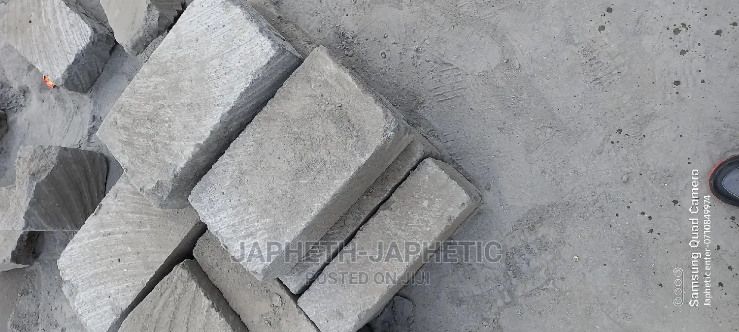 Machine Cut Stones* Ndarugo