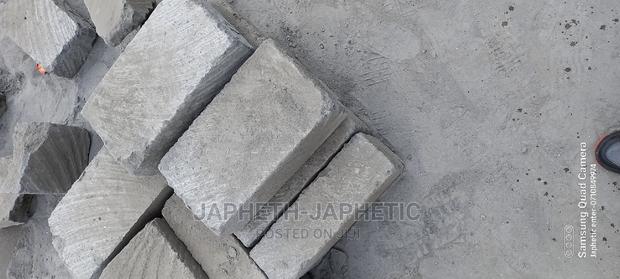 Machine Cut Stones* Ndarugo - thumbnail 3