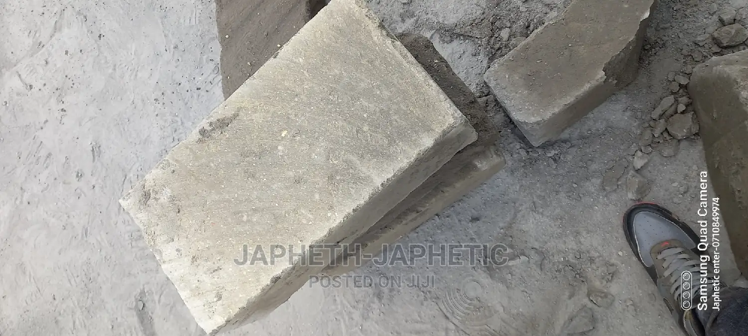 Machine Cut Stones* Ndarugo