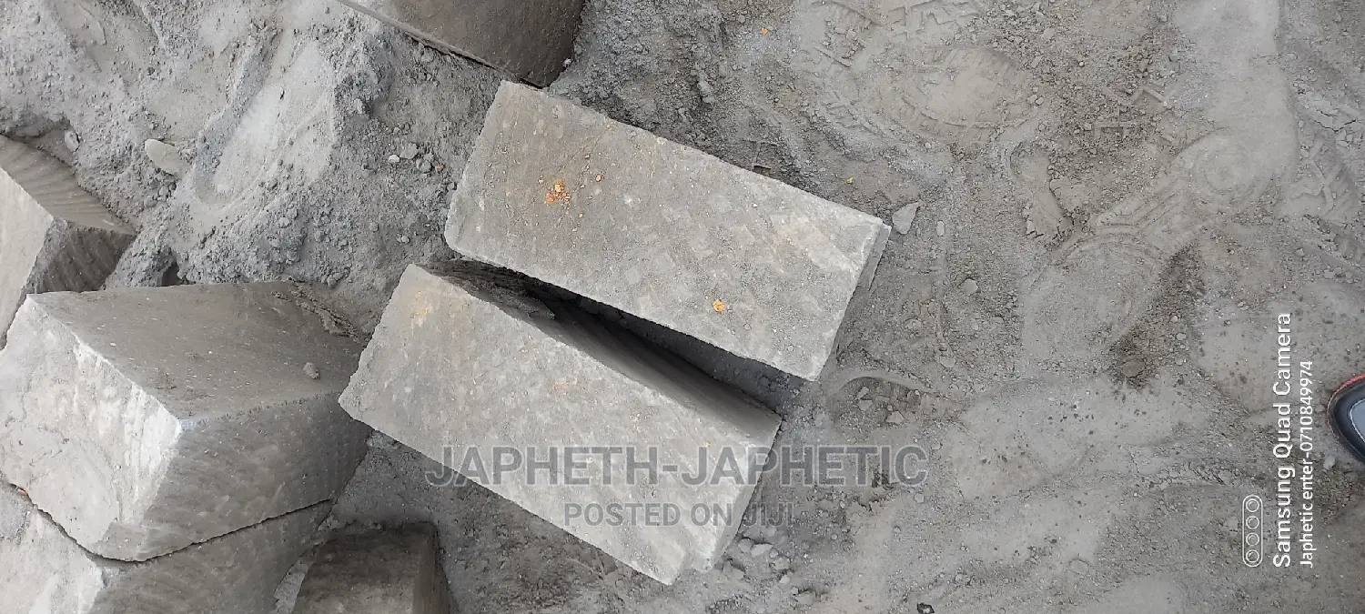 Ndarugo*Machine Cut Stones *
