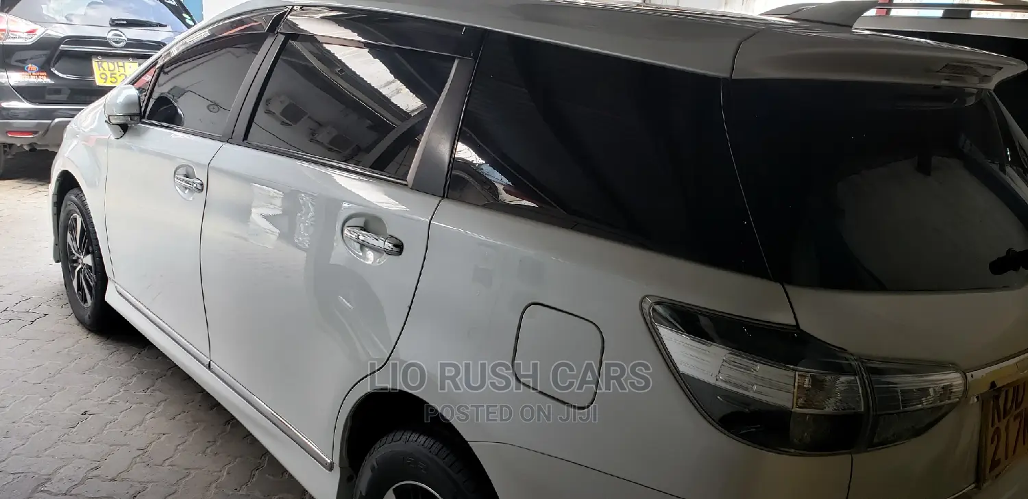 Toyota Wish 2015 White