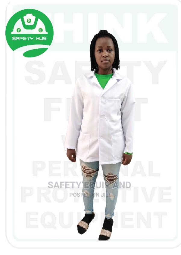 Lab Coats/Short - thumbnail 3