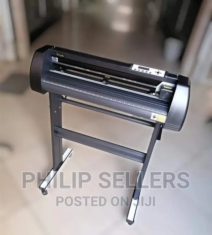 Vinyl Cutting Machine 
 and Cut Graphitti Images