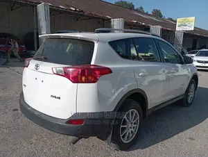 Toyota RAV4 2016 White