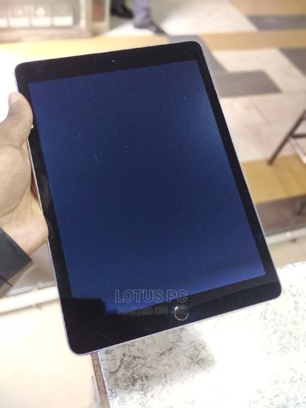 Apple iPad Air 2 32 GB Silver - thumbnail 2