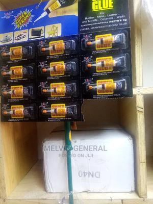 Super Strong Glue - thumbnail 2