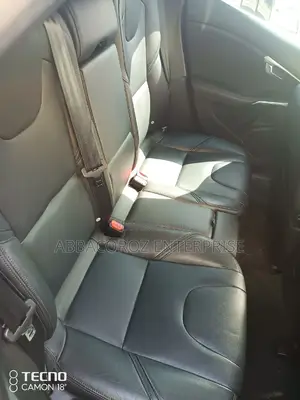 Volvo V40 2015 Black