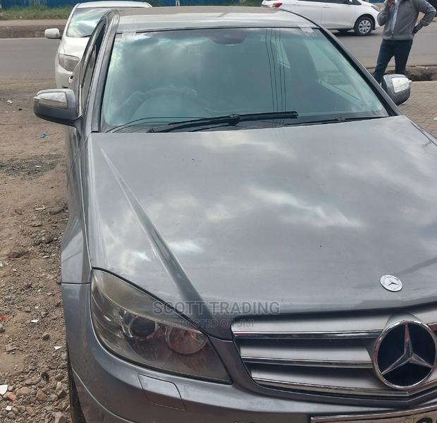 Mercedes W204 Front Windscreen With Sensor - thumbnail 3