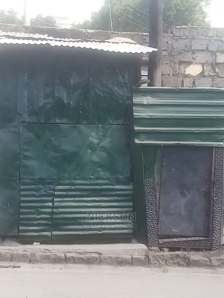 A Congurrated Shop for Sale for Business