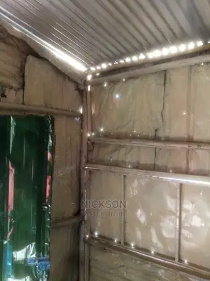 A Congurrated Shop for Sale for Business