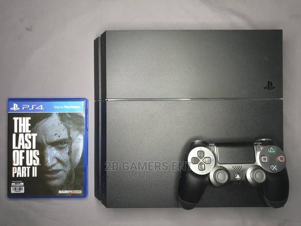 Play Station 4 Standard, Chipped. 10 Games - main view
